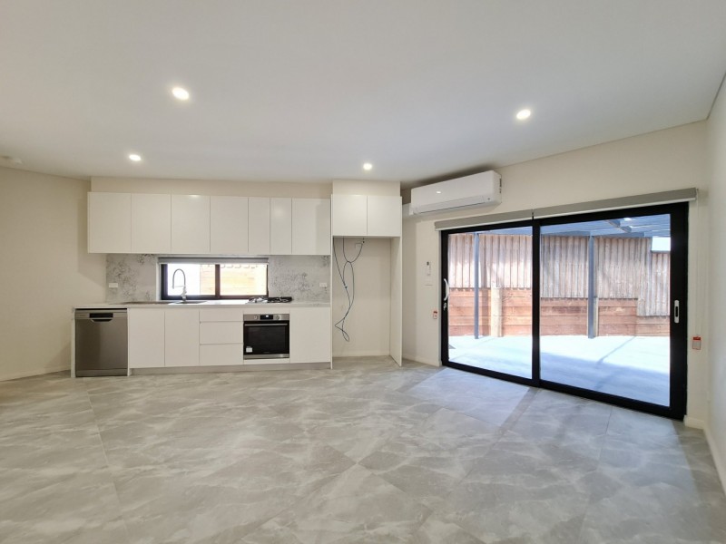 40a Treloar Place, Edensor Park NSW 2176