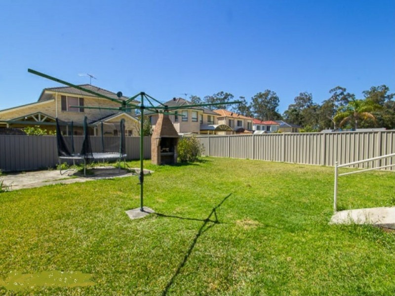 10 Coolatai Crescent, Bossley Park NSW 2176