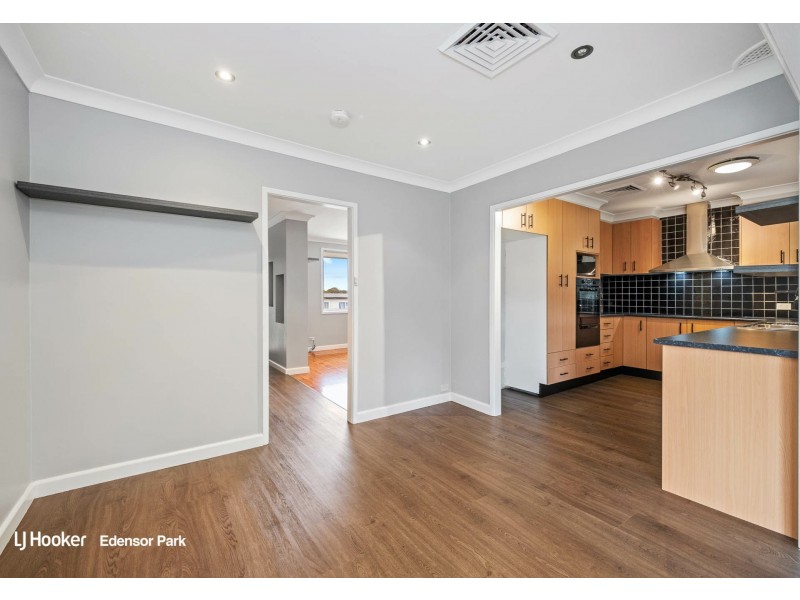 20 Godfrey Avenue, West Hoxton NSW 2171