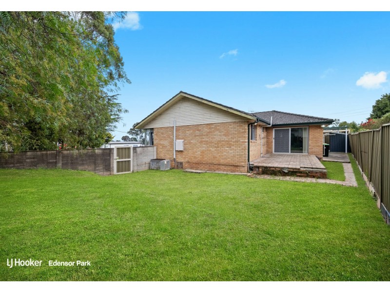 20 Godfrey Avenue, West Hoxton NSW 2171