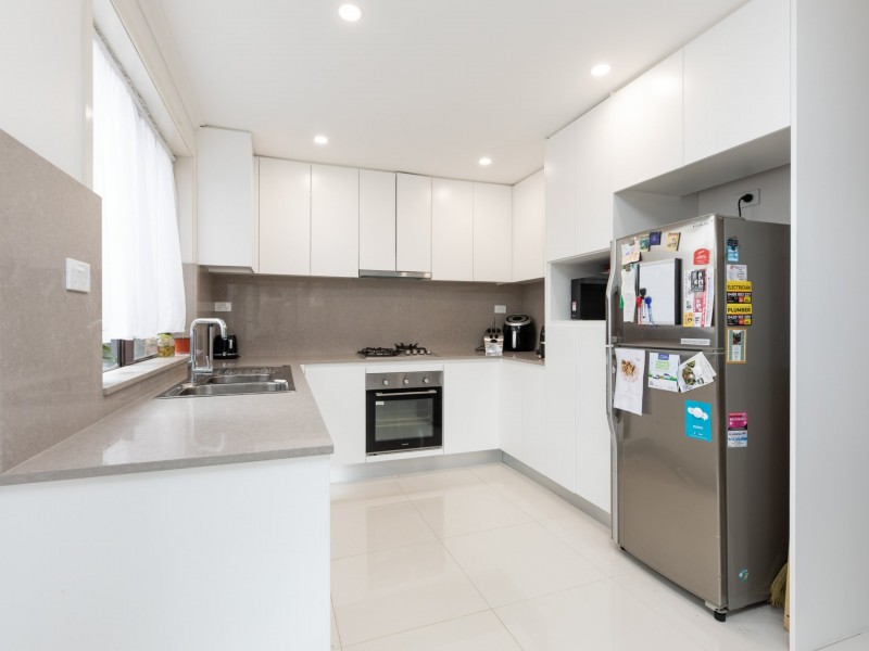 10 & 10A Seppelt Place, Edensor Park NSW 2176