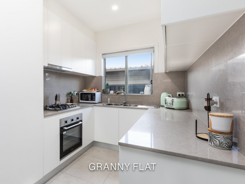 10 & 10A Seppelt Place, Edensor Park NSW 2176