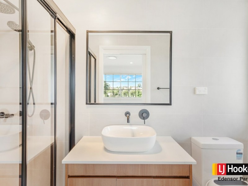 27 Ringarooma Circuit, West Hoxton NSW 2171