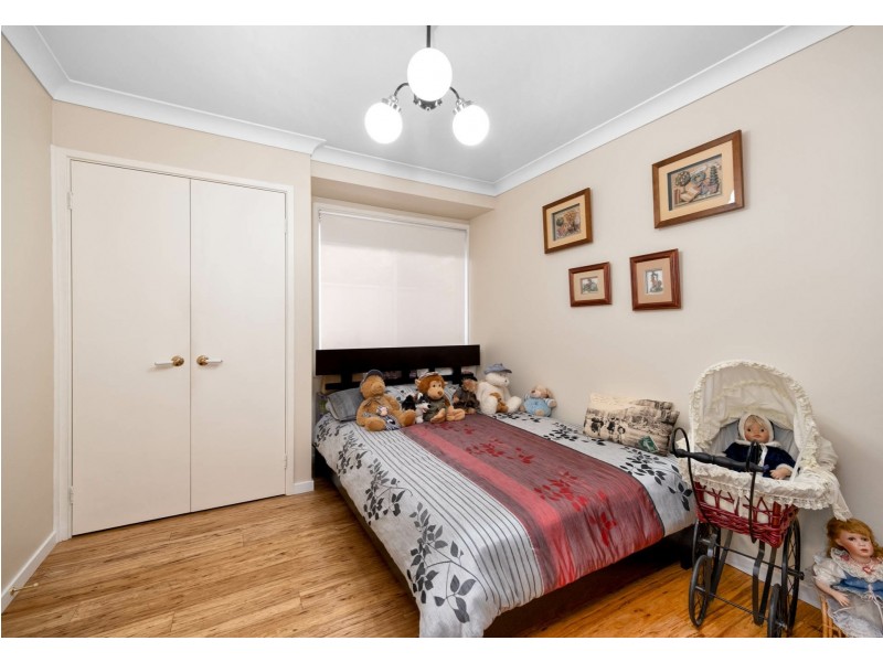 3 Dunk Close, Green Valley NSW 2168