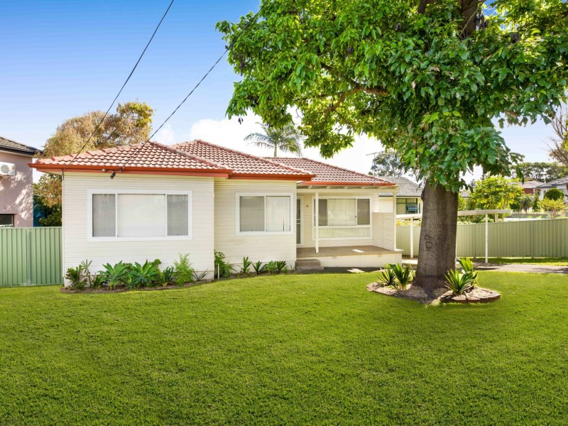 19 Warrumbungle Street, Fairfield West NSW 2165