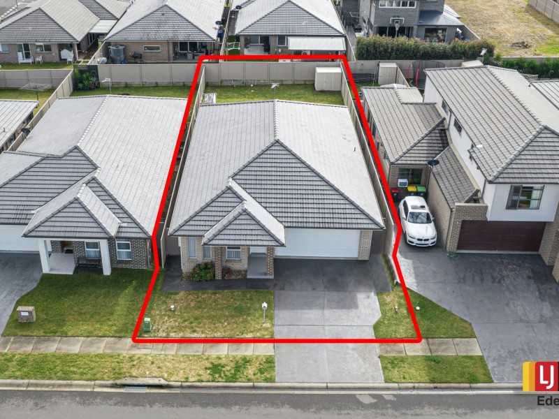 5 Pekin Street, Spring Farm NSW 2570