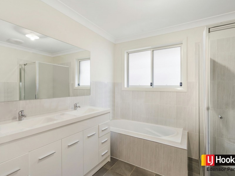 5 Pekin Street, Spring Farm NSW 2570