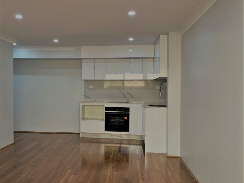 8a Robin st, Hinchinbrook NSW 2168