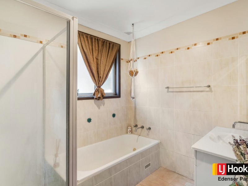 607 Polding Street, Bossley Park NSW 2176