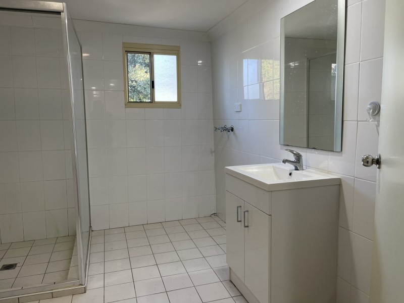 8a Robin st, Hinchinbrook NSW 2168