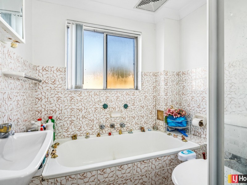 Unit 2/84 Sackville Street, Fairfield NSW 2165