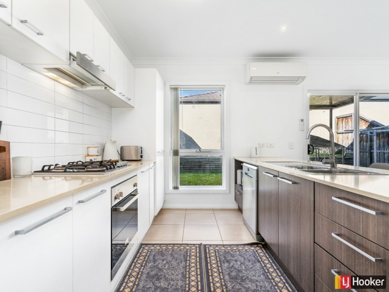 52 Mcintyre Circuit, Middleton Grange NSW 2171