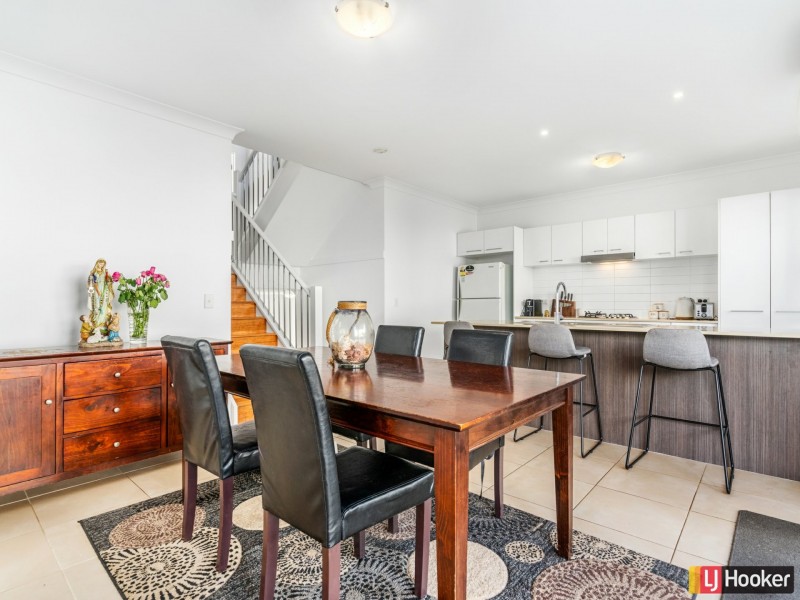 52 Mcintyre Circuit, Middleton Grange NSW 2171