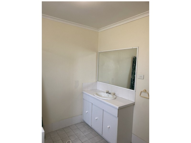 62 Cockatiel Circuit, Green Valley NSW 2168