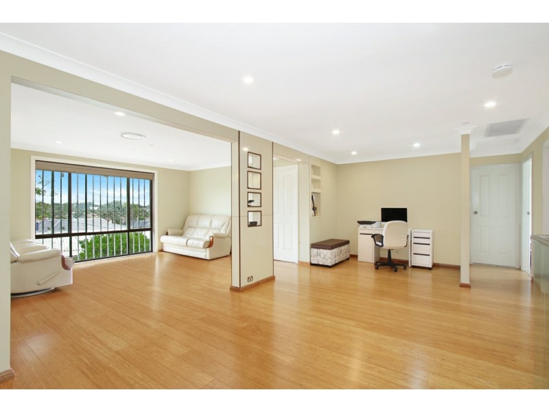 10 Lansbury Street, Edensor Park NSW 2176