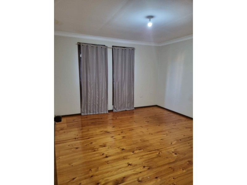 5 Toplica Place, Canley Heights NSW 2166