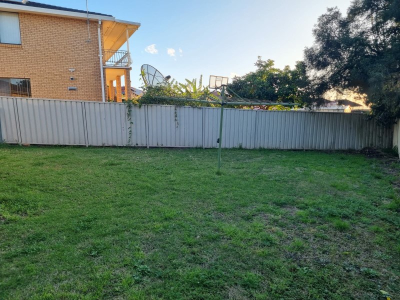5 Toplica Place, Canley Heights NSW 2166