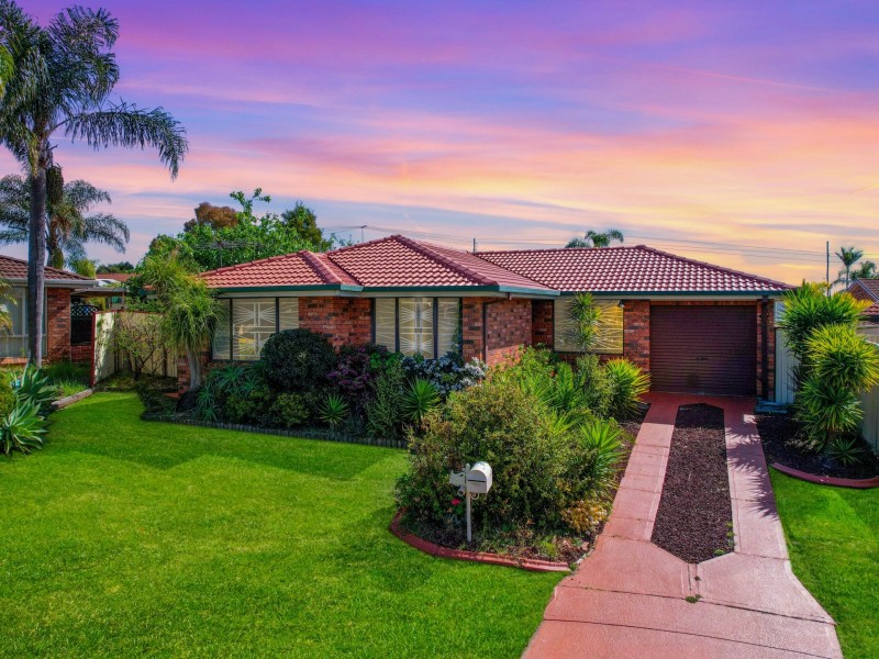 13 Gosling Avenue, Green Valley NSW 2168