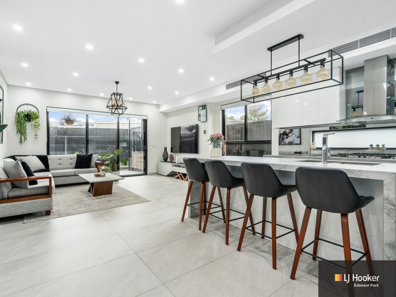 24B Sullivan Avenue, Lurnea NSW 2170