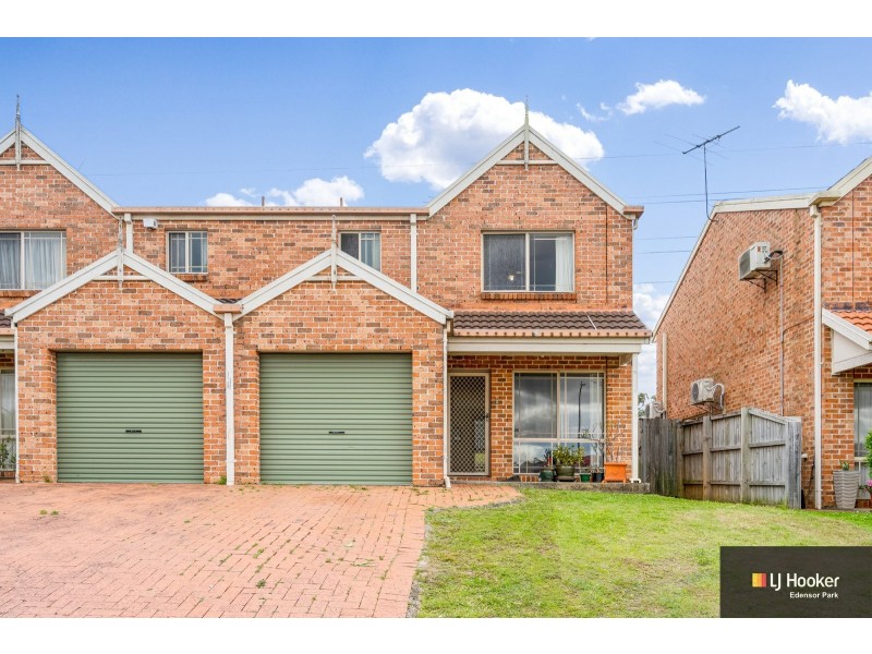 62 Cockatiel Circuit, Green Valley NSW 2168