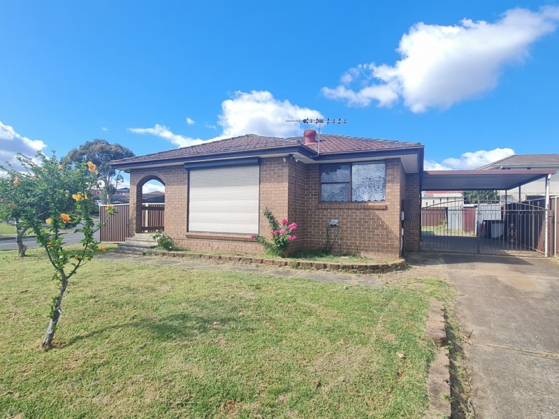 1 Abbott Close, Edensor Park NSW 2176