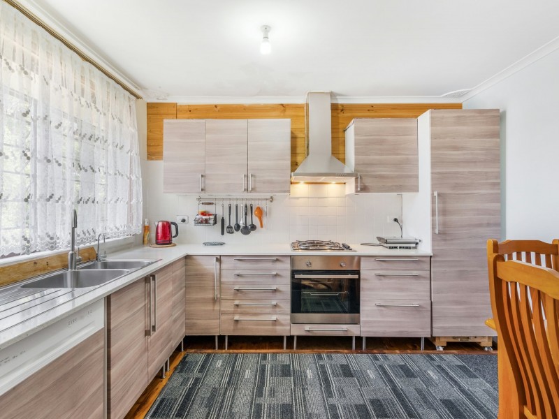 2 Eldershaw Road, Edensor Park NSW 2176