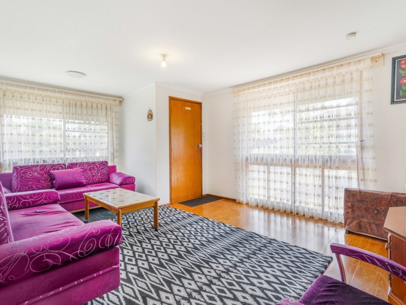 2 Eldershaw Road, Edensor Park NSW 2176