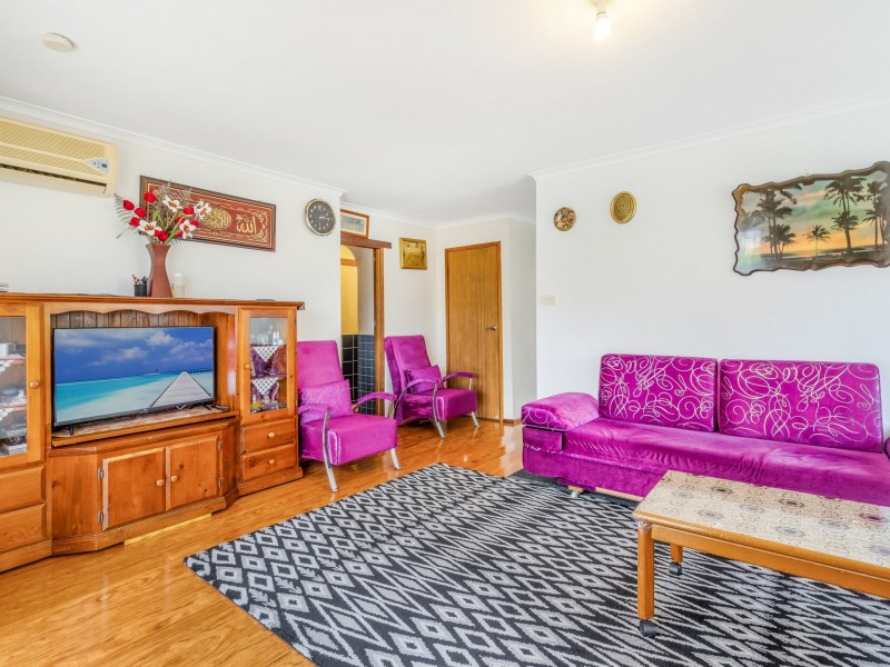 2 Eldershaw Road, Edensor Park NSW 2176