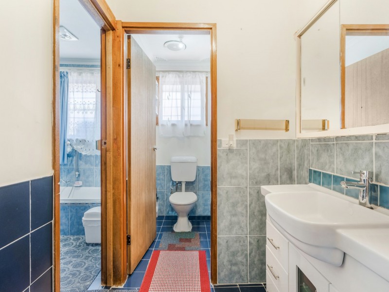 2 Eldershaw Road, Edensor Park NSW 2176