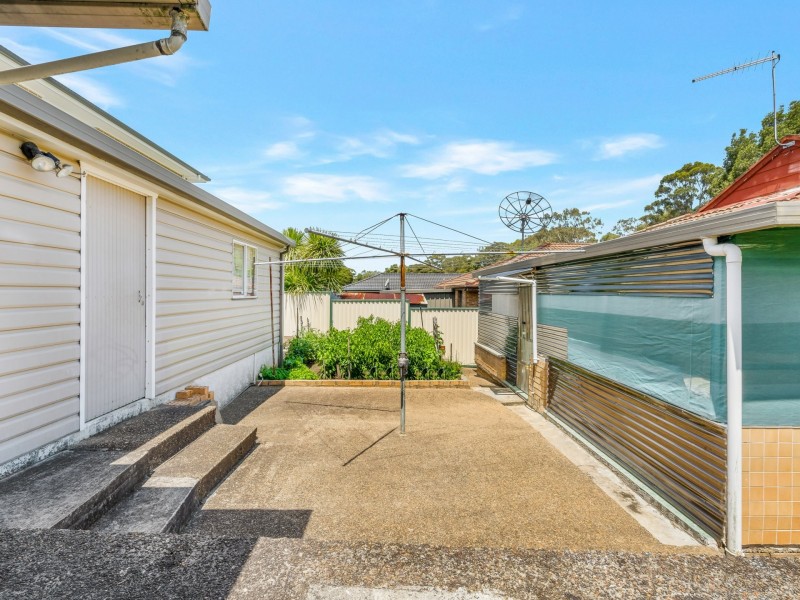 2 Eldershaw Road, Edensor Park NSW 2176