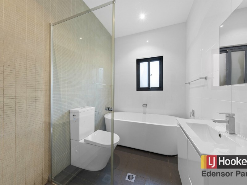 2/5-7 Faulds Road, Guildford West NSW 2161