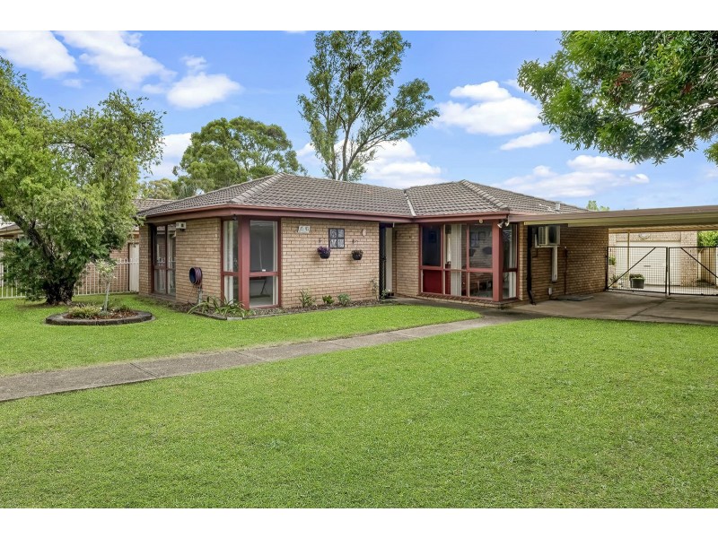 2 Bayswater Street, St Johns Park NSW 2176