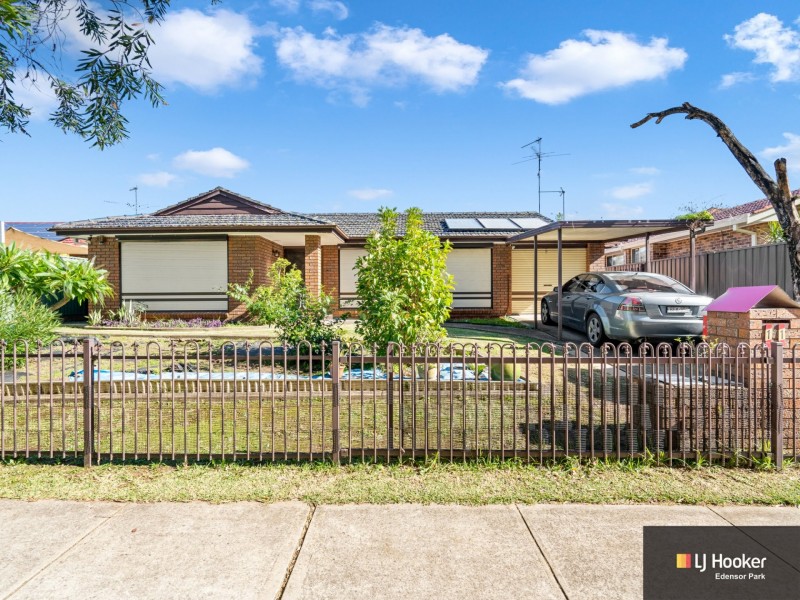 11 Moonlight Road, Prairiewood NSW 2176