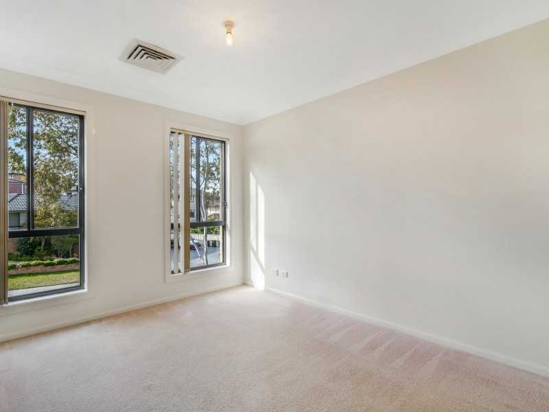 44A Harraden Drive, West Hoxton NSW 2171