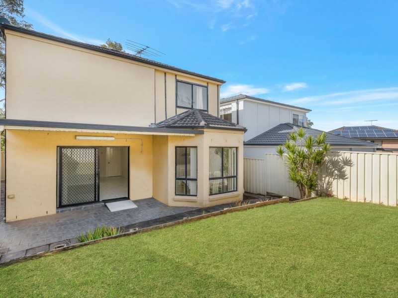44A Harraden Drive, West Hoxton NSW 2171