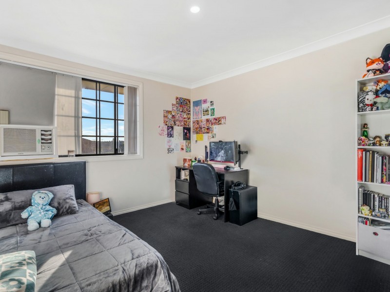 6 Dorre Place, Green Valley NSW 2168