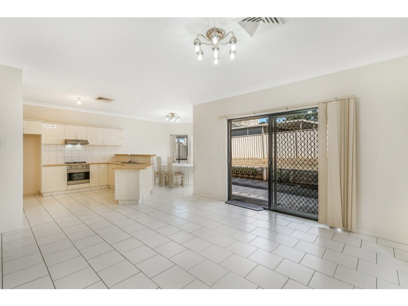 44a Harraden Drive, West Hoxton NSW 2171