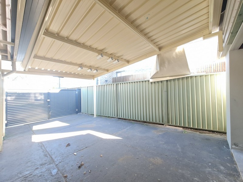 30a Canterbury Road, St Johns Park NSW 2176