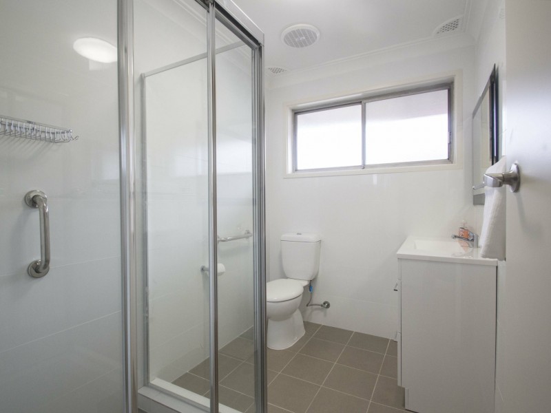 518 The Horsley Drive, Fairfield NSW 2165