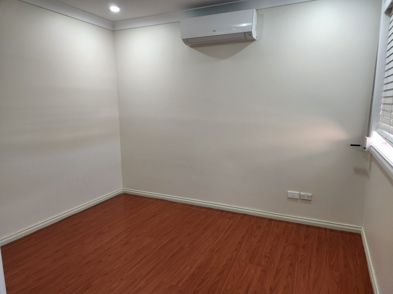 1/46 Sartor Cres, Bossley Park NSW 2176