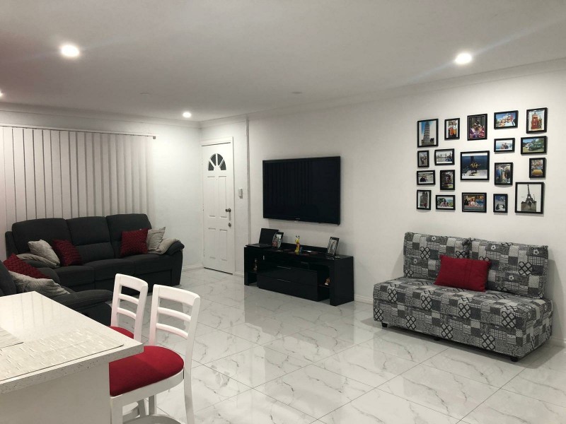 Unit 1/10-12 Webster Road, Lurnea NSW 2170