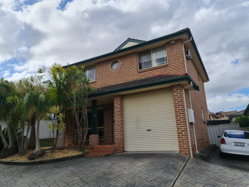 8/25-29 Boomerang Rd, Edensor Park NSW 2176