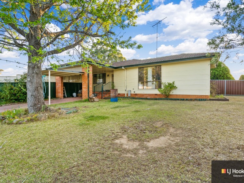 8 Macleay Street, Bradbury NSW 2560