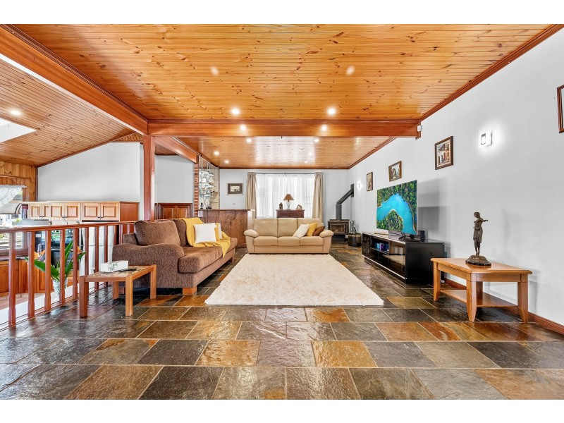 11 Wagstaff Street, Edensor Park NSW 2176