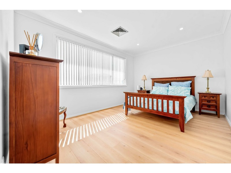 11 Wagstaff Street, Edensor Park NSW 2176