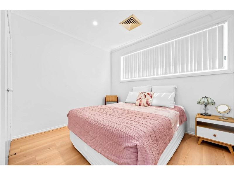 11 Wagstaff Street, Edensor Park NSW 2176