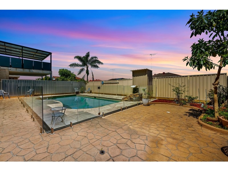 11 Wagstaff Street, Edensor Park NSW 2176