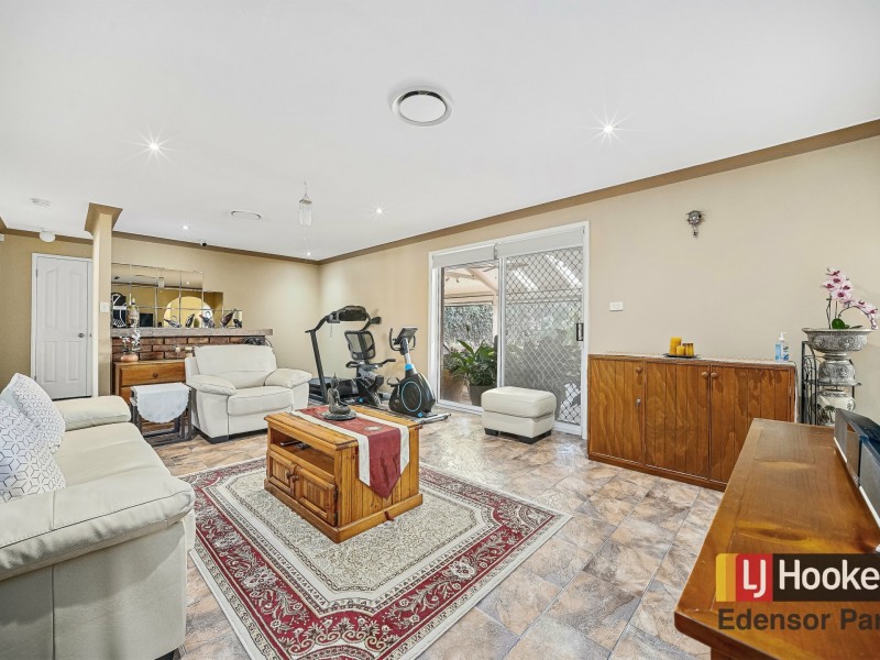 12B Eucumbene Place, St Clair NSW 2759