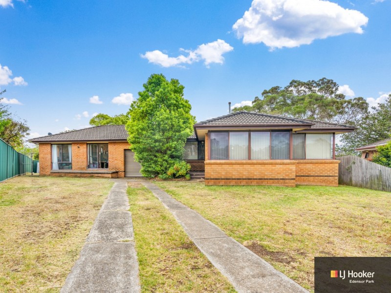 4 Simpson Pl, Leumeah NSW 2560