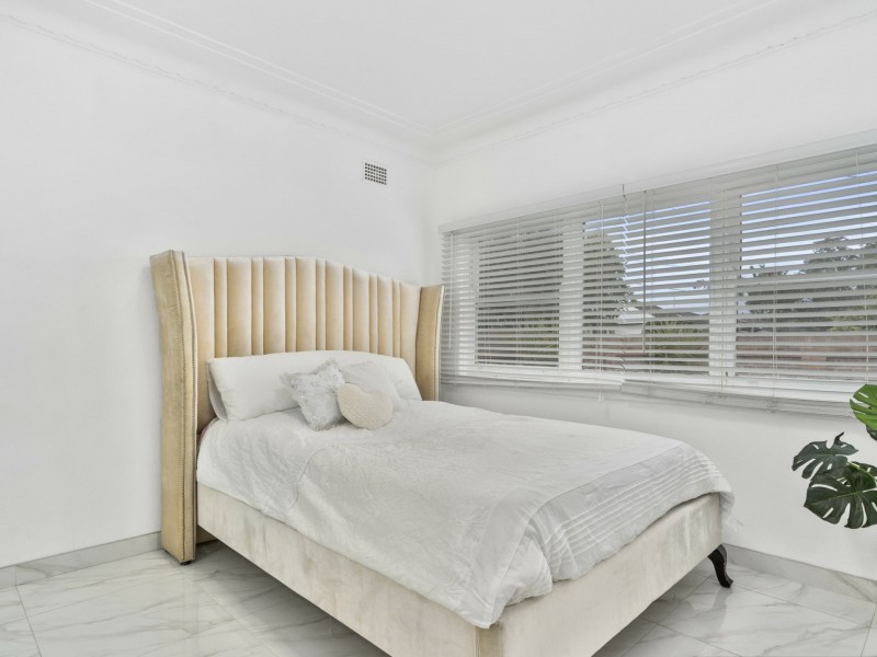 12 Violet Avenue, Liverpool NSW 2170